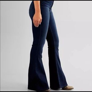 BKE Super Flare stretch jeans. Size 31.